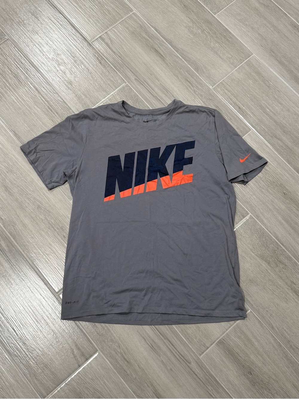 Nike Gray Short-Sleeve Graphic Tee with Navy and Orange Logo